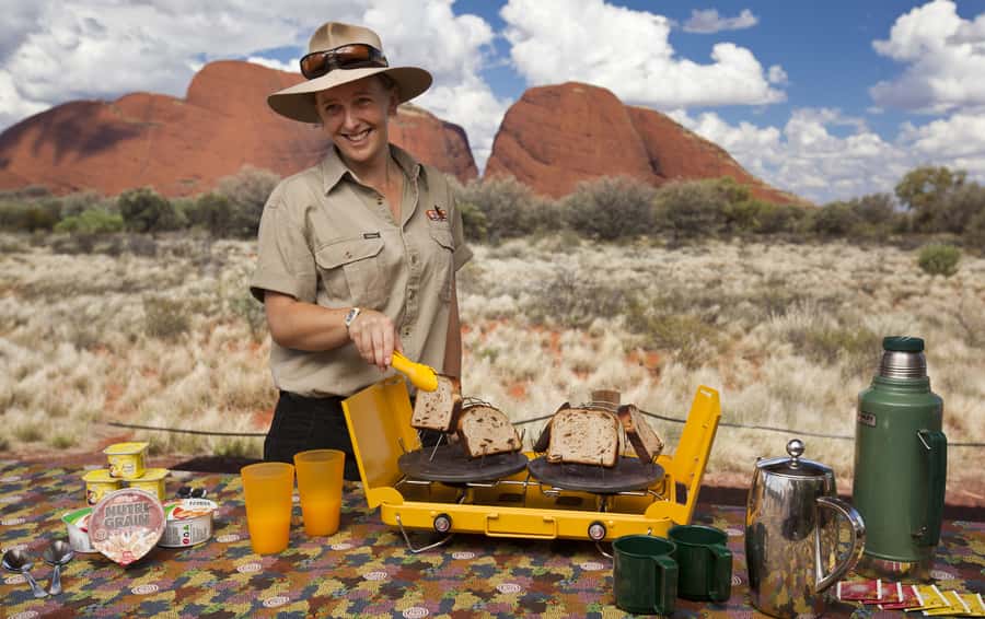 Kata Tjuta: Small Group Sunrise Tour with Picnic Breakfast - Walking Into Walpa Gorge