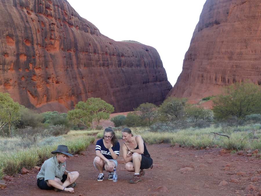 Kata Tjuta: Small Group Sunrise Tour with Picnic Breakfast - Languages, Timing, and Physical Effort