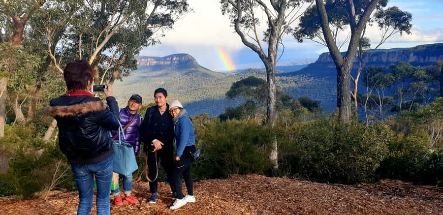 Katoomba: Blue Mountains Full-Day Hop-On Hop-Off Bus Tour - Katoomba Cascades, Katoomba Falls, and Furber Steps