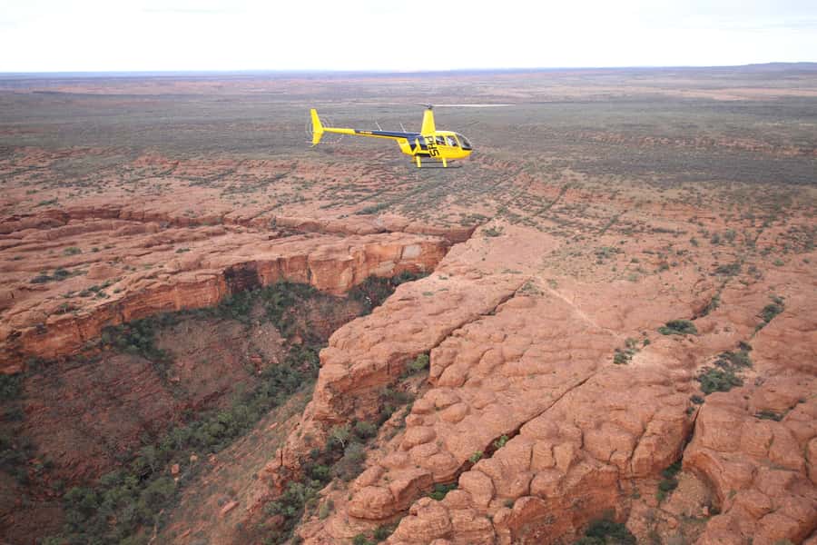 King's Canyon: 15-minute Scenic Helicopter Tour - Following Kings Creek into the canyon