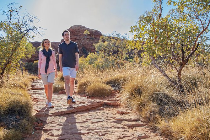 Kings Canyon Day Trip from Ayers Rock (Uluru) - Lunch and the Kings Canyon Resort stop
