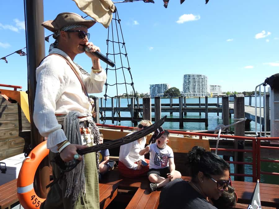 Mandurah Pirate Cruise - What the 45-minute timing means