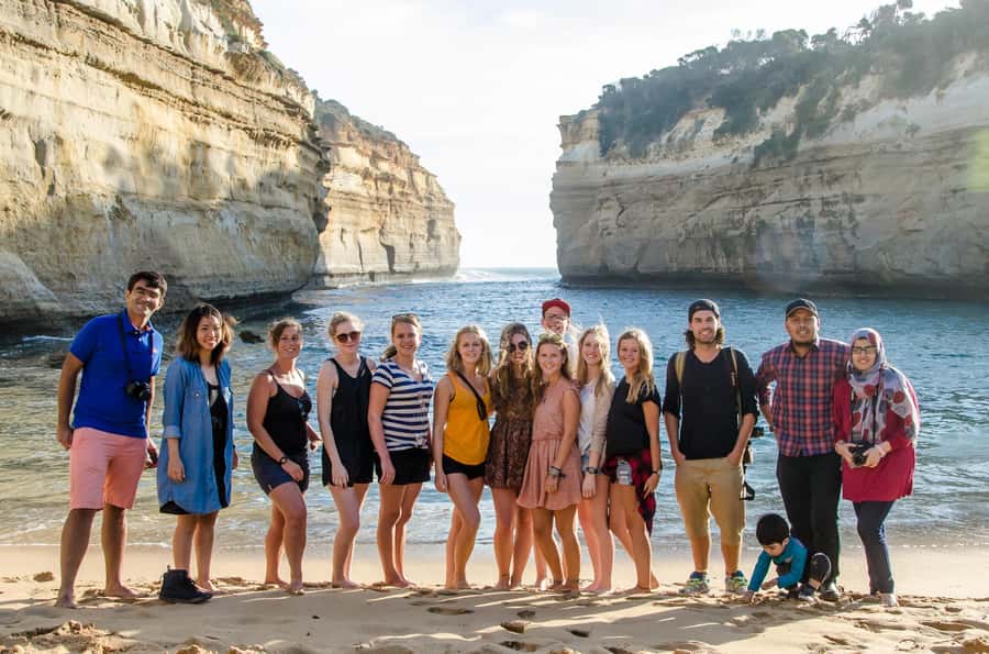 Melbourne: 2-Day Great Ocean Road & Grampians Tour - Loch Ard Gorge and the hidden beach