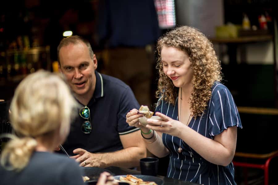 Melbourne: 3-Hour Foodie Discovery Walking Tour - Arcades, alleys, and city stories