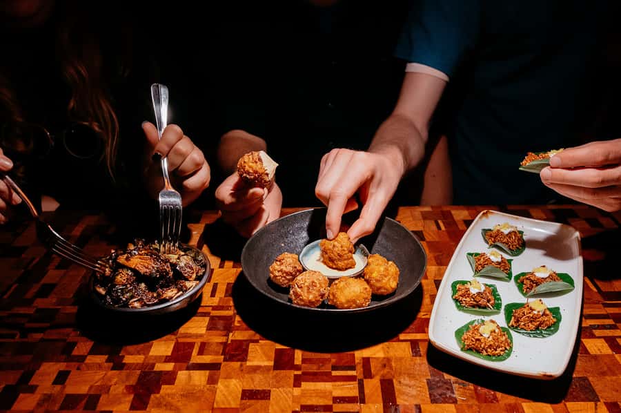 Melbourne: City Laneways Progressive Dinner and Drink - What makes the guides worth having
