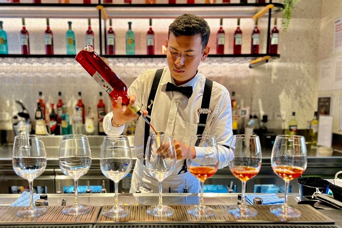 Melbourne Food Tour with 8+ Food Tastings in Hidden Laneways - Degraves Street and Melbourne’s café culture
