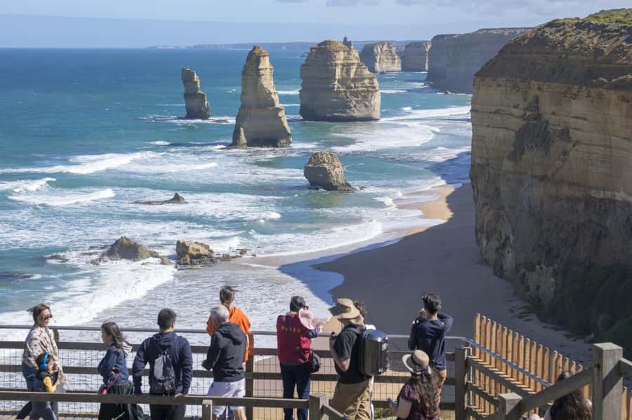 Melbourne: Great Ocean Road, 12 Apostles & Rainforest Tour - What makes this Great Ocean Road day trip worth considering