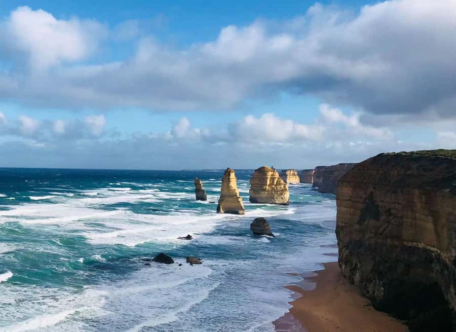 Melbourne: Great Ocean Road Max Highlights & London Bridge - The bus ride, timing, and group rhythm