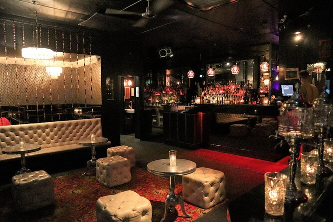Melbourne: Hidden Bar and Cocktail Tour - Meeting outside the bank, then heading into the city