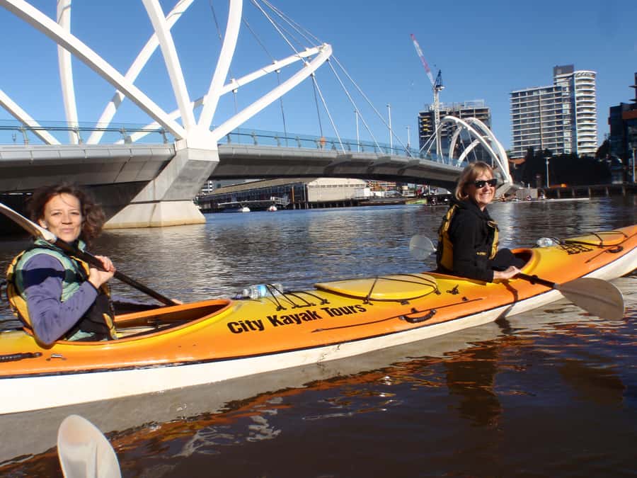 Melbourne: Iconic City Sights Kayak Experience - Why seeing Melbourne from the Yarra works