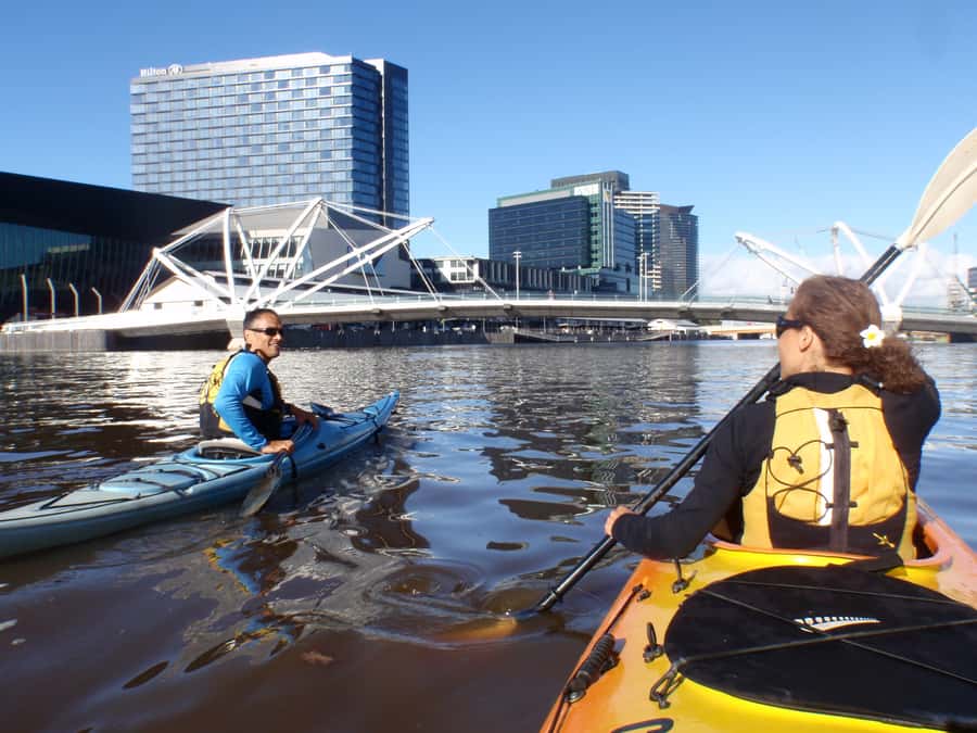Melbourne: Iconic City Sights Kayak Experience - The short lesson before Princes Bridge