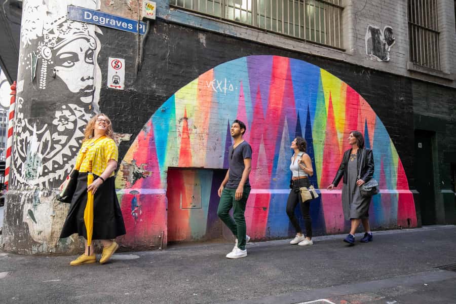 Melbourne: Original Lanes & Arcades Walk (max 8 guests only) - Through the lanes, arcades, and alley walls