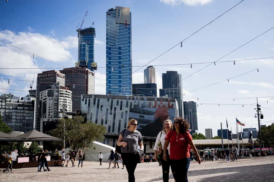 Melbourne: Private Bites & Sights Tour w/ Observation Deck - Starting at Federation Square and Naarm