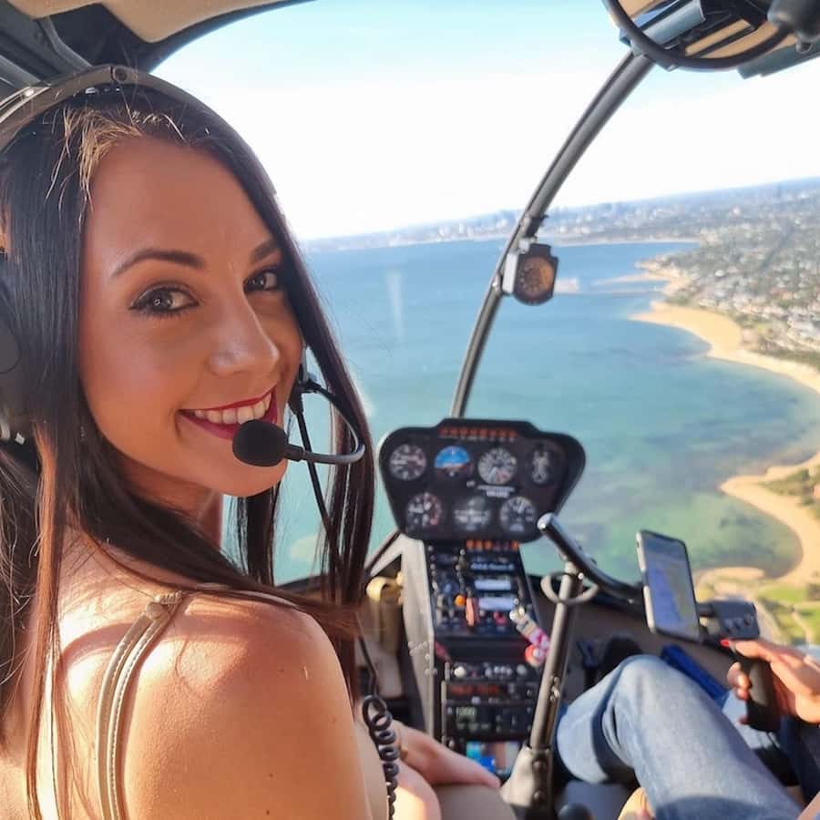 Melbourne: Private City & Beaches Helicopter Ride - Arriving at Rotor One and meeting your helicopter