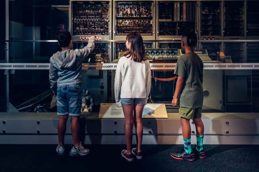 Melbourne: Scienceworks Entry Ticket - Starting with the interactive science exhibitions
