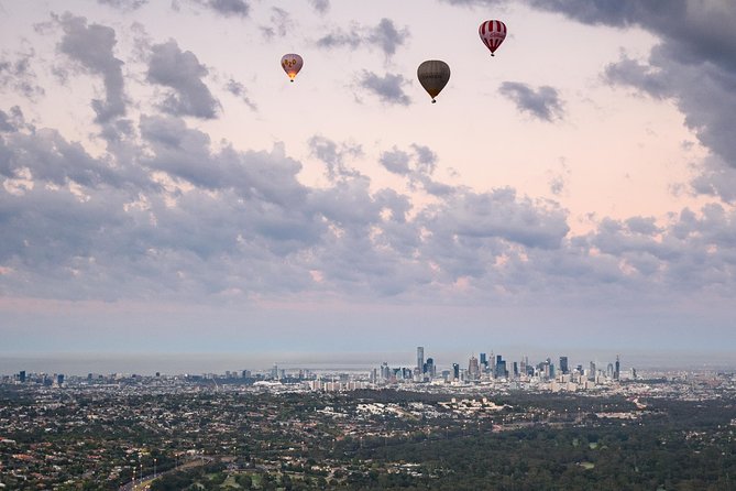 Melbourne sunrise balloon flight & champagne breakfast - Why this Melbourne balloon ride feels different