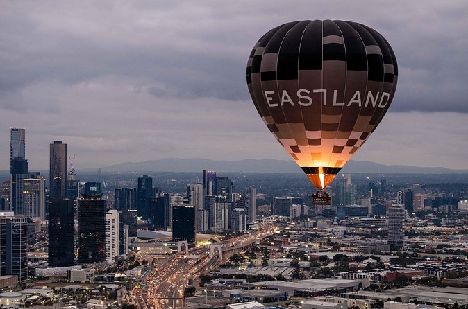 Melbourne sunrise balloon flight & champagne breakfast - Champagne breakfast at the Sofitel