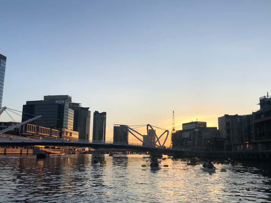 Melbourne: Sunset Kayak Tour with Dinner - Victoria Harbour and the first paddle