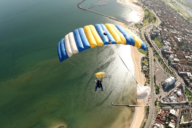 Melbourne: Tandem Skydive Experience over St. Kilda Beach - Check-in and the first three hours