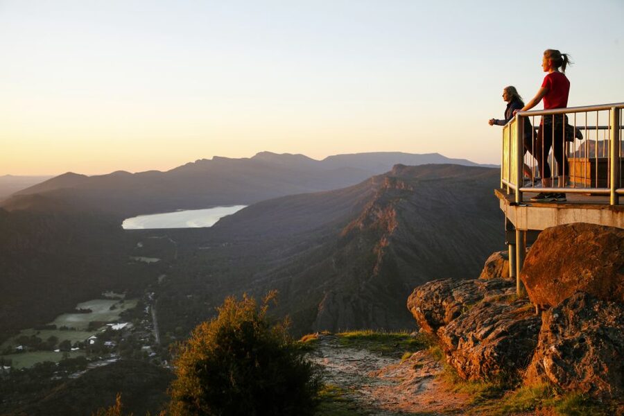 Melbourne to Adelaide: 2-Day Great Ocean Road Grampians Tour - The Shipwreck Coast and Loch Ard Gorge