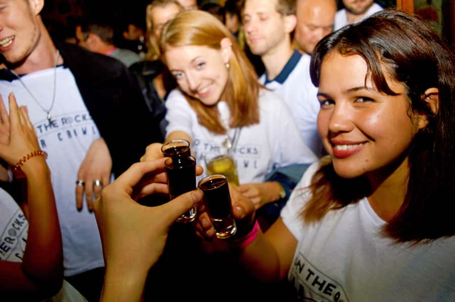 Melbourne: Weekly Bar Crawl: 5 Free shots, Club Entry - Free shots, a drink, and club entry