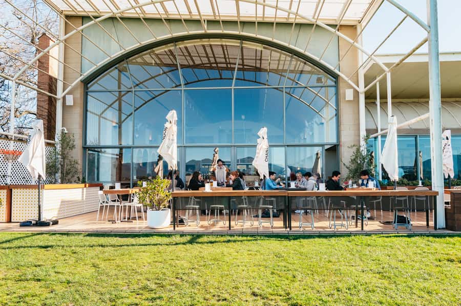 Melbourne: Yarra Valley Wine, Cider, Gin, Beer, & Choc Tour - Chocolate, cheese, and the final stop