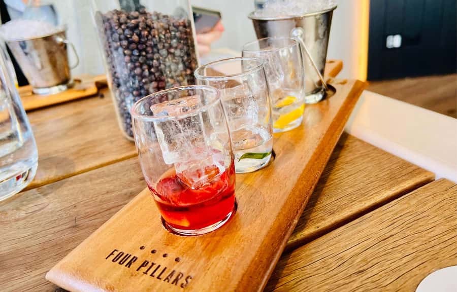 Melbourne: Yarra Valley Wine Tour + Lunch & Gin/Beer Option - Four Pillars gives the day a gin finish