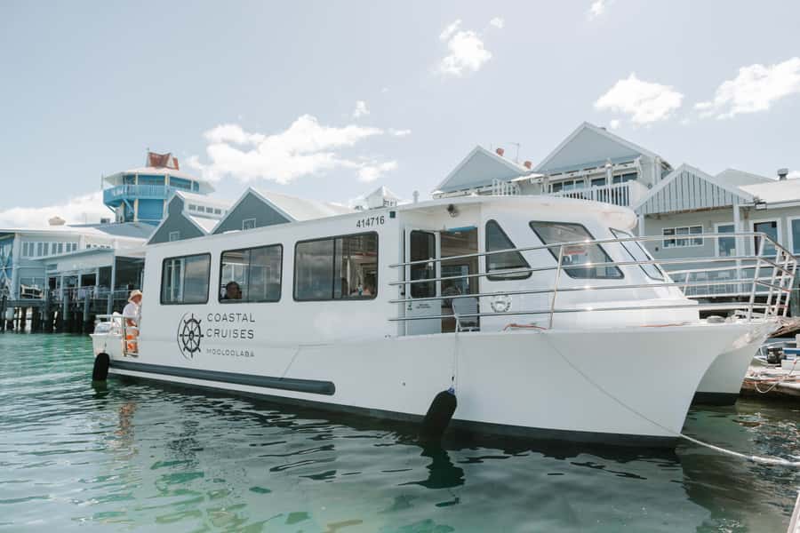 Mooloolaba: Seafood Lunch Cruise - Cruising Mooloolaba’s river and canals