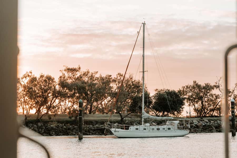 Mooloolaba: Sunshine Coast Sunset Canal Cruise - The first minutes on the Mooloolaba waterways