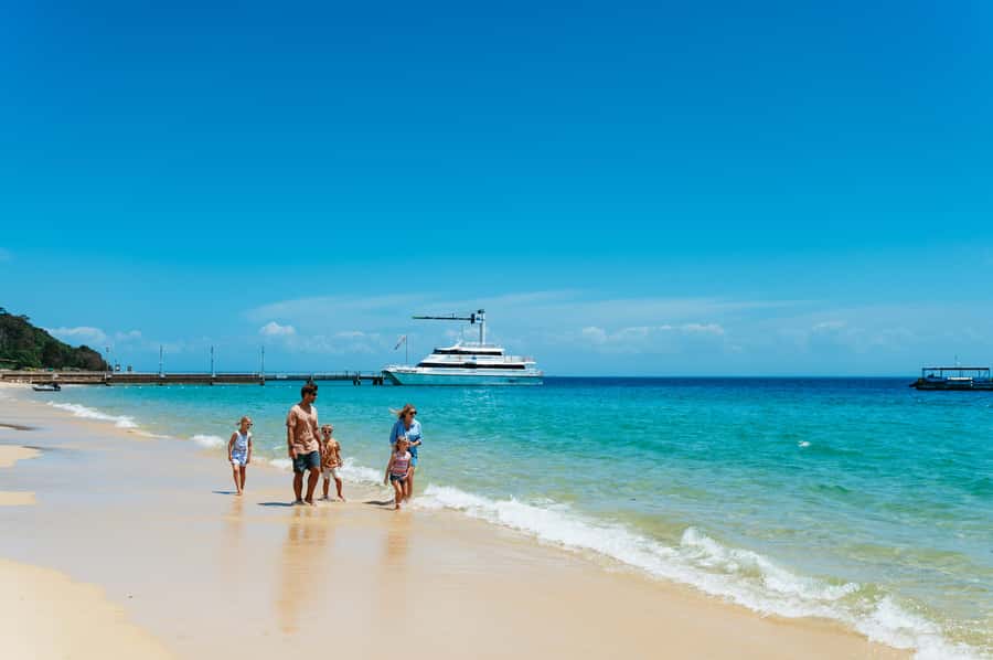 Moreton Island: Tangalooma Day Trip with Desert Safari - Lunch is flexible, but the voucher has limits