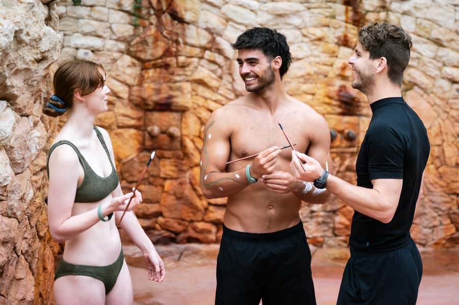 Mornington Peninsula: Hot Springs and Body Clay Ritual - Who will enjoy the clay ritual most?