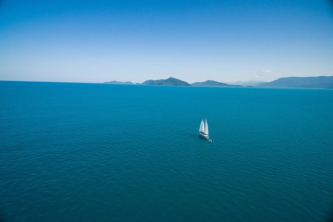 Ocean Free 25 guest Great Barrier Reef & visit Green Island Tour - Starting early at the Cairns marina