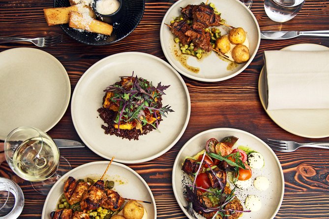Original Melbourne Lanes and Arcades Walking Tour - The guide makes the difference