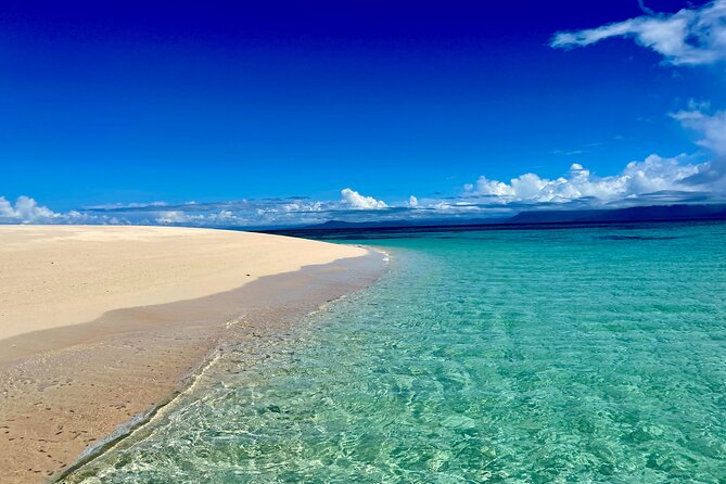 Outer Reef Mackay Cay Sail & Snorkel Adventure from Port Douglas - Food, comfort, and the rhythm of the day