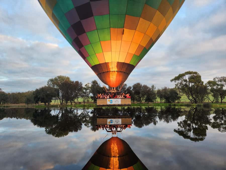 Perth: Avon Valley Hot Air Balloon Flight with Breakfast - Practical planning for a Perth day