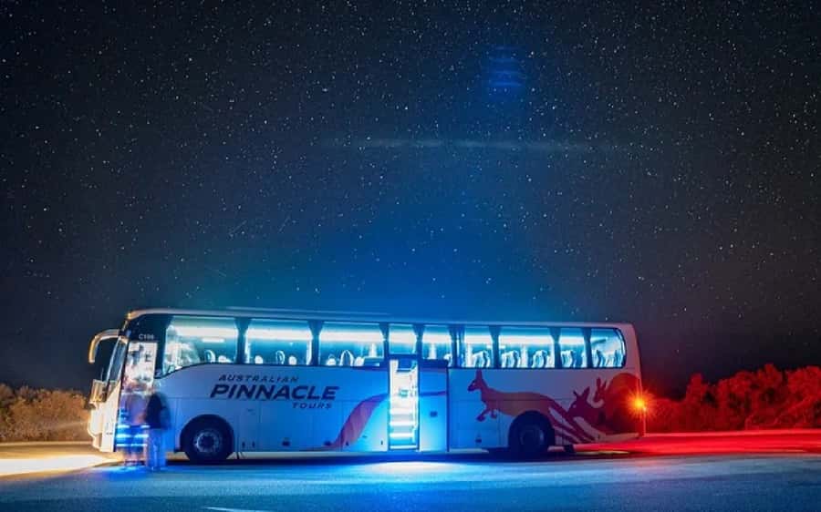 Perth: Pinnacles Desert Sunset & Stargazing with Dinner - Sunset among the Pinnacles
