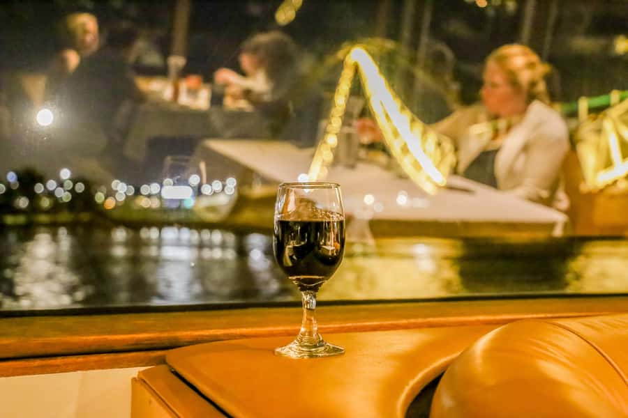Perth: Swan River Dinner Cruise - Music, dancing, and the changing mood onboard