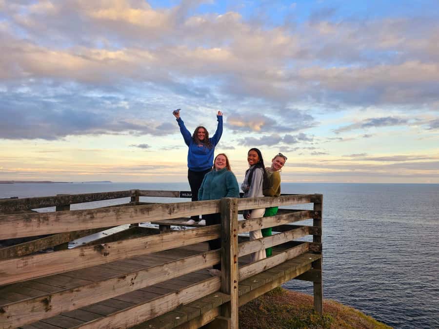 Phillip Island: Golden Hour Penguin Express Tour - Cowes: a useful 30-minute introduction