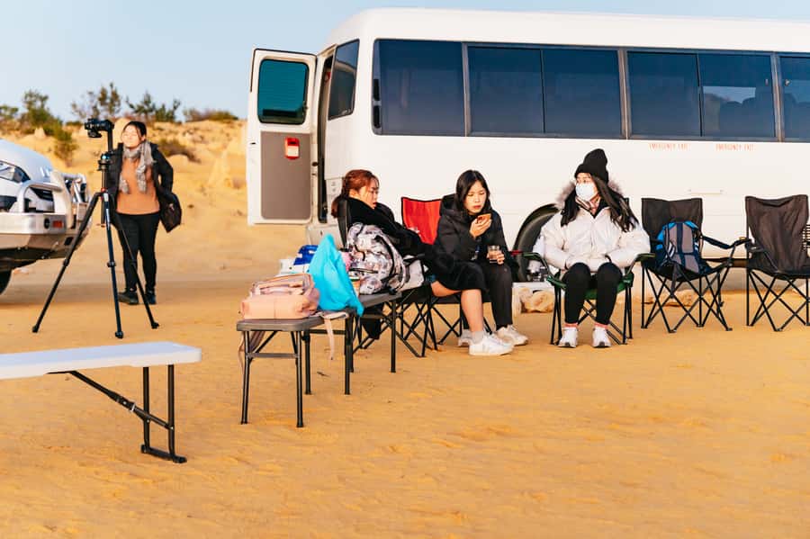 Pinnacles Desert: Sunset BBQ & Stargazing Tour +Sandboarding - Sunset, wine and a proper BBQ meal
