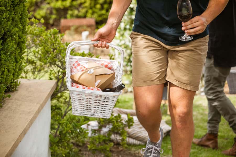 Pokolbin: Picnic & Wine Tasting at Audrey Wilkinson Vineyard - The Picnic Hamper Is a Real Part of the Value