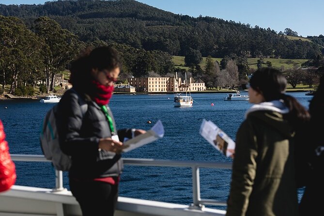 Port Arthur Full-day Guided Tour with Harbour Cruise and Tasman National Park - Pirates Bay and Tasman Arch show Tasmania’s rough edge