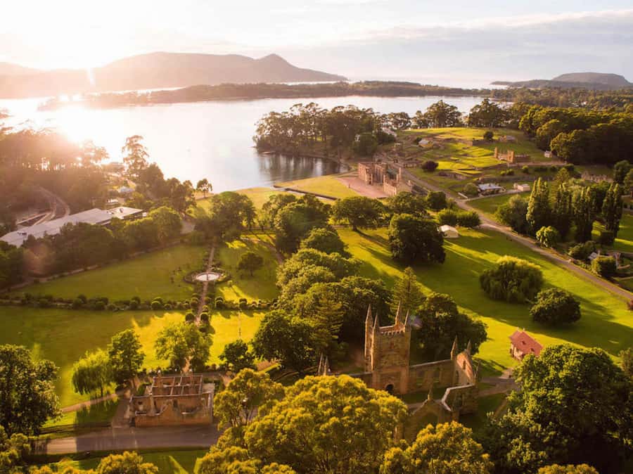 Port Arthur Tasman Sights with Harbour Cruise - Eaglehawk Neck and Pirates Bay: quick views with a big story