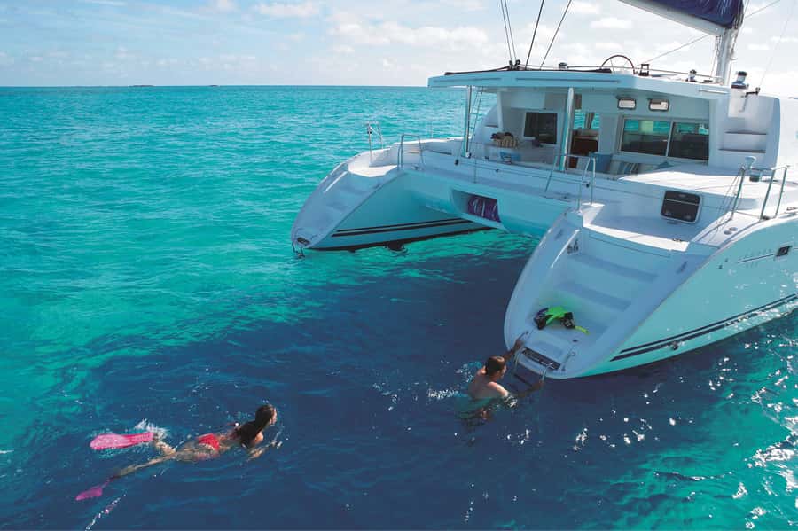 Port Douglas: Low Isles Afternoon Cruise on Luxury Catamaran - Scones first, then sunset canapes