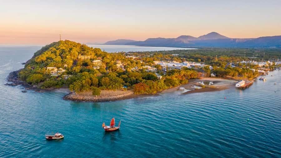 Port Douglas: River Cruise, Crocodile Spotting, Drink/ Snack - Who should book the Lady Douglas cruise?