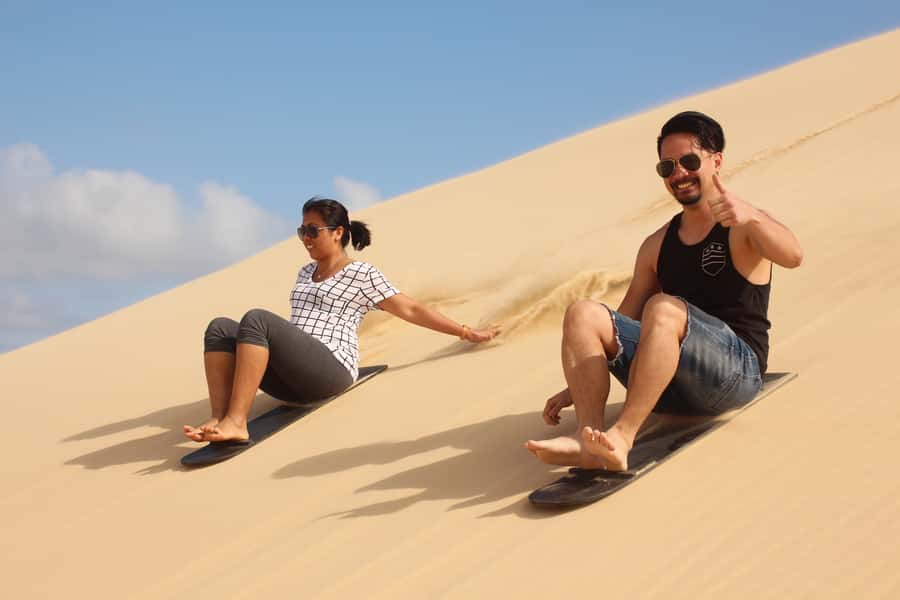 Port Stephens: Birubi Beach 4WD Tour with Sandboarding - Sandboarding on Anna Bay’s 40-meter dunes