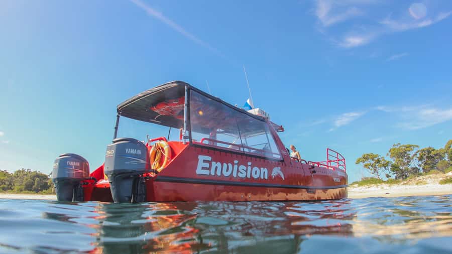 Port Stephens: Port Stephens Island Snorkel Adventure Cruise - Leaving Nelson Bay on the red Envision
