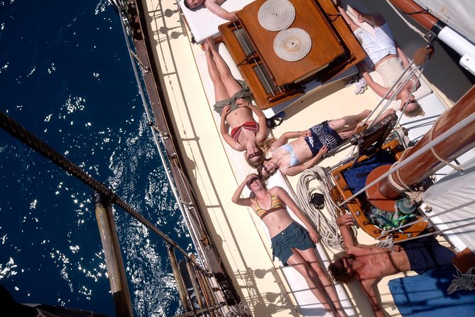Providence Whitehaven Beach Sailing and Snorkeling Cruise - Three hours across the Whitsunday waters