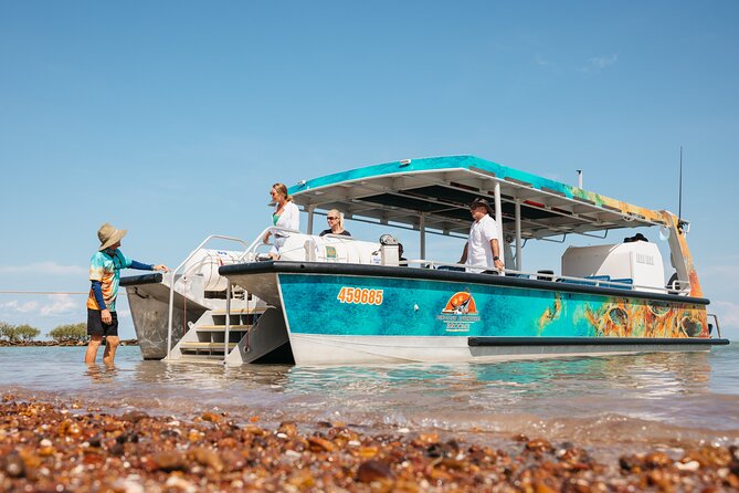 SCENIC AND PREHISTORIC CRUISE - Sparkling Wine & Gourmet Platters - Red cliffs, wetlands, and the big Kimberley tide