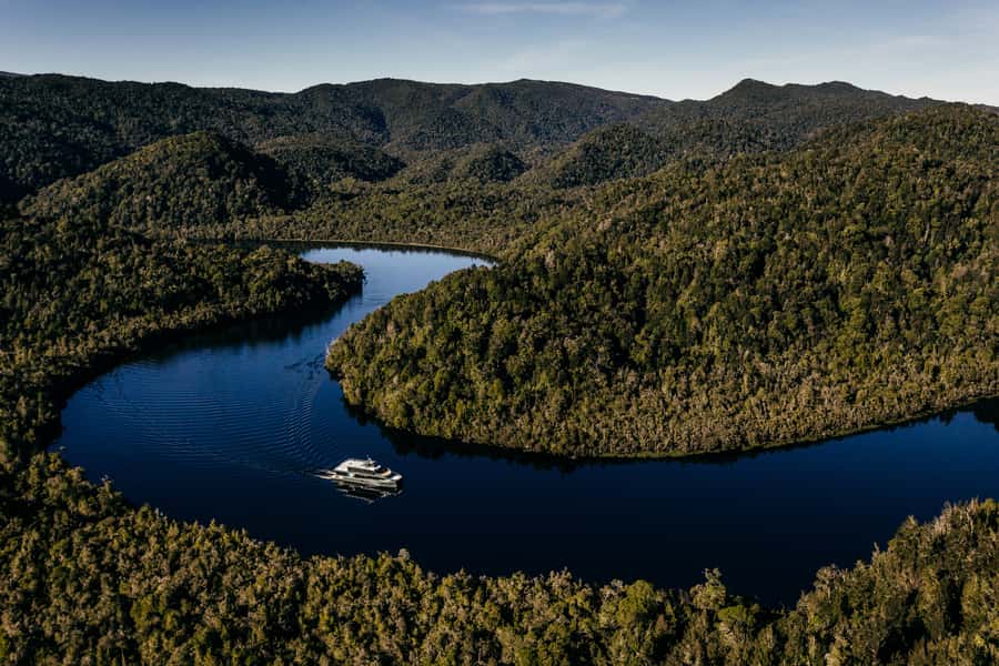Strahan: Gordon River Cruise with Lunch & Sarah Island Walk - Crossing Macquarie Harbour toward Hells Gates