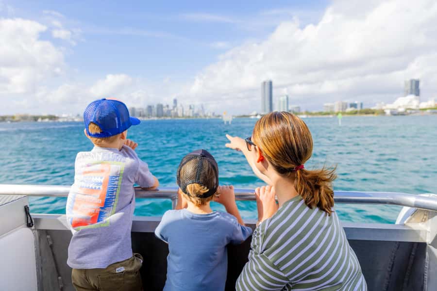 Surfers Paradise: 2-Hour Gold Coast Sightseeing Cruise - Starting at Appel Park in Surfers Paradise